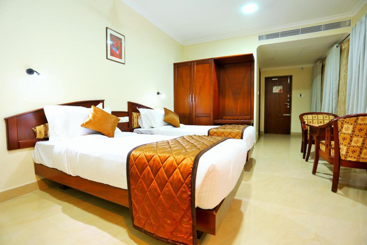 Hotel White City North Paravur Exterior foto