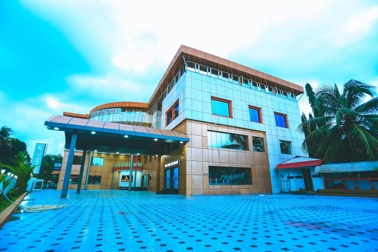 Hotel White City North Paravur Exterior foto